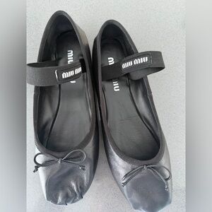 Miu Miu Logo Black Leather Ballet Flats